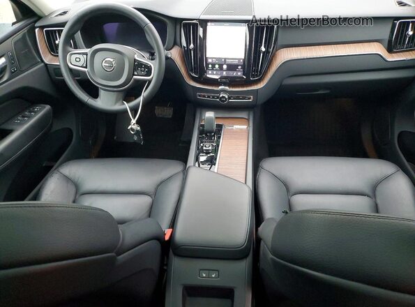 YV4L12RW6P1206387 2023 VOLVO XC60 Silver წინა პანელის ხედი
