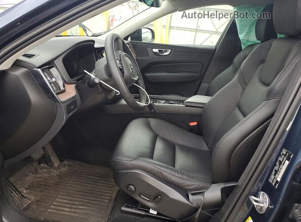 YV4L12RW7P1388990 2023 VOLVO XC60 Blue Սալոնի դիմացի տեսք