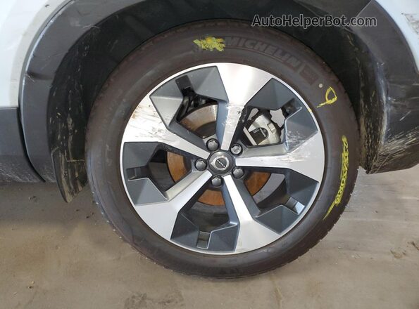 YV4L12UC8T2785805 2026 VOLVO XC40 Белый 