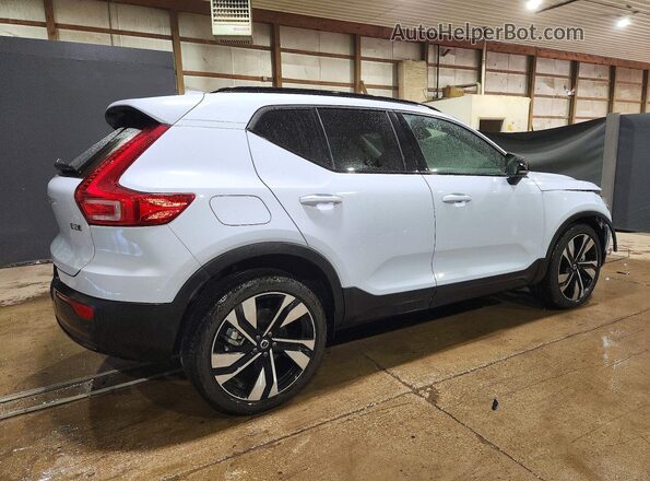 YV4L12UCXT2788107 2026 VOLVO XC40 Gray Tył prawy