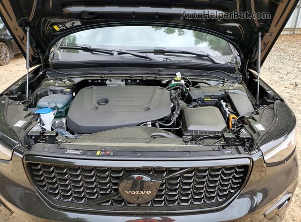 YV4L12UD3T2761937 2026 VOLVO XC40 Black Widok komory silnika