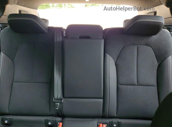 YV4L12UD3T2761937 2026 VOLVO XC40 Black Widok tylnych siedzeń
