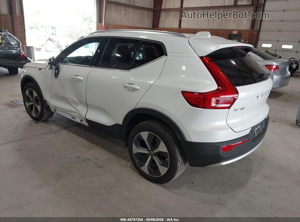 YV4L12UJ0S2510992 2025 VOLVO XC40 Белый Задняя левая четверть