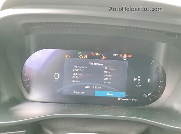 YV4L12UJ7S2543813 2025 VOLVO XC40 White Սարքավորումների վահանակի տեսք