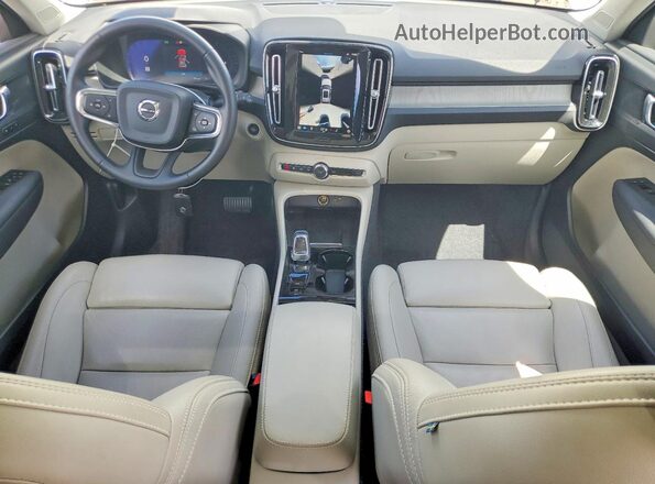 YV4L12UL7R2362268 2024 VOLVO XC40 White Widok deski rozdzielczej