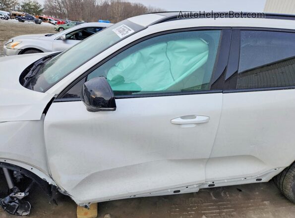 YV4L12UM0S2531450 2025 VOLVO XC40 White Vista interior delantera