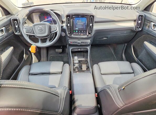 YV4L12UM6R2282453 2024 VOLVO XC40 Gray Առջևի վահանակի տեսք