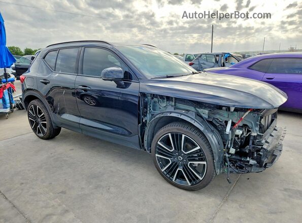 YV4L12UM8S2572294 2025 VOLVO XC40 Black წინა მარჯვენა