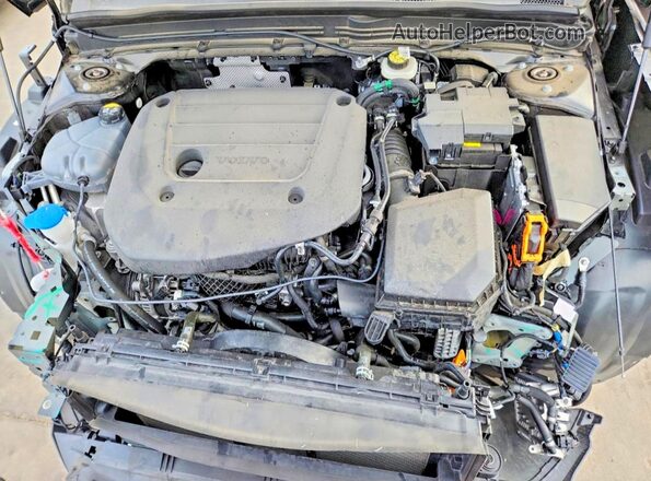 YV4L12UM8S2572294 2025 VOLVO XC40 Black ძრავის განყოფილების ხედი