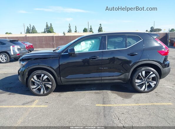 YV4L12UN0P2938975 2023 VOLVO XC40 Black Панорамний вид салону 360°