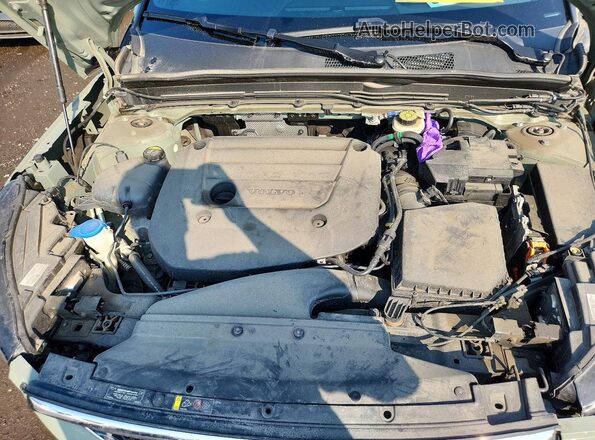 YV4L12UV7P2022942 2023 VOLVO XC40 Green Вид задньої частини салону