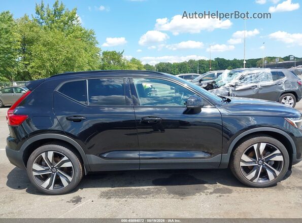 YV4L12UW3P2110797 2023 VOLVO XC40 Черный Вид задней части салона