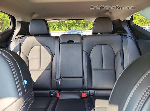 YV4L12UW8P2031822 2023 VOLVO XC40 Синий Вид задних сидений