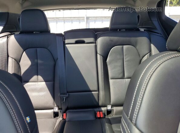 YV4L12UW9P2071150 2023 VOLVO XC40 Blue Вид задніх сидінь
