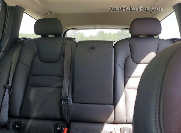 YV4L12WK1S2147916 2025 VOLVO V60 Blue Vista de los asientos traseros