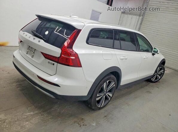 YV4L12WK6S2146776 2025 VOLVO V60 White Задня права чверть