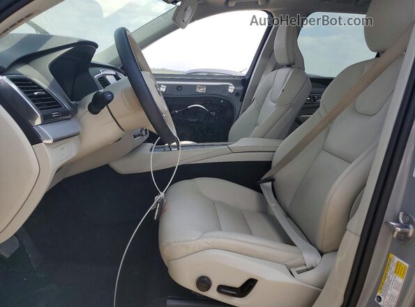 YV4M12PJ8S1313011 2025 VOLVO XC90 Серый Вид салона спереди