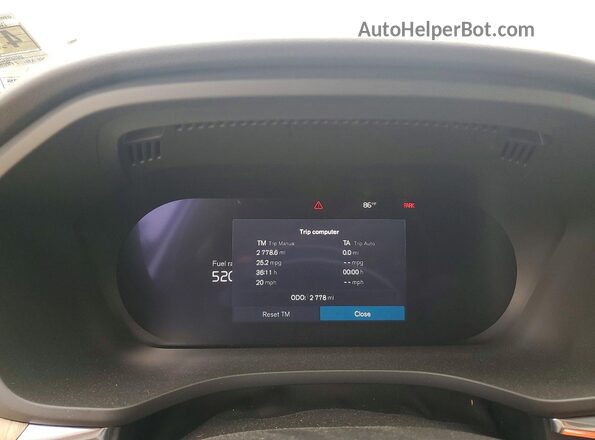YV4M12RC0T1428363 2026 VOLVO XC60 White Սարքավորումների վահանակի տեսք