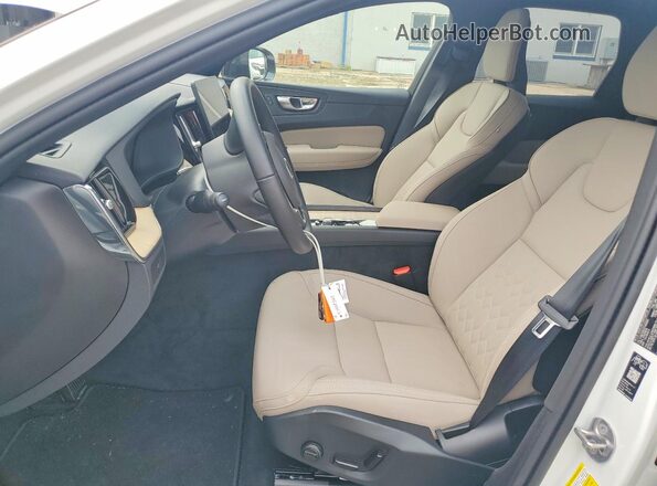 YV4M12RC0T1428363 2026 VOLVO XC60 White Սալոնի դիմացի տեսք