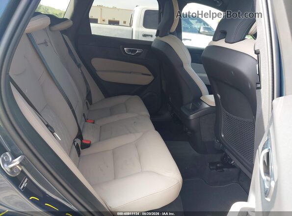 YV4M12RC2T1492078 2026 VOLVO XC60 Blue VIN կոդի պիտակի տեսք
