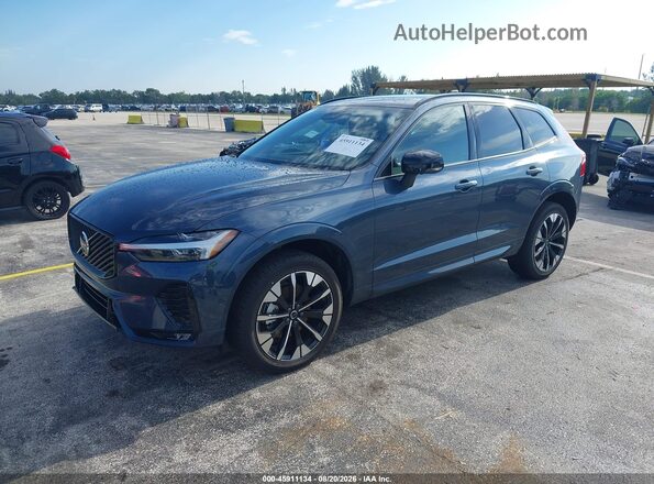 YV4M12RC2T1492078 2026 VOLVO XC60 Blue Առջևի ձախ երեք քառորդ տեսարան