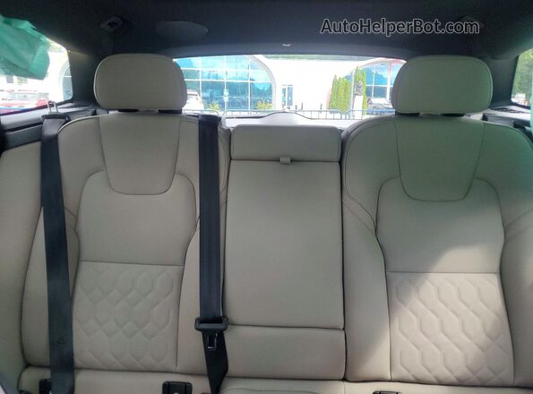 YV4M12RC3T1480909 2026 VOLVO XC60 Синий Вид задних сидений
