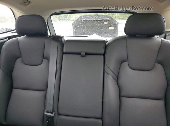 YV4M12RC4S1183467 2025 VOLVO XC60 Gray Vista de los asientos traseros