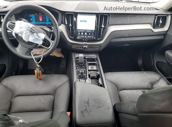YV4M12RC4S1183467 2025 VOLVO XC60 Gray Vista del salpicadero
