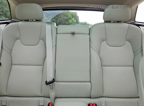 YV4M12RC5S1069090 2025 VOLVO XC60 Gray უკანა სავარძლების ხედი