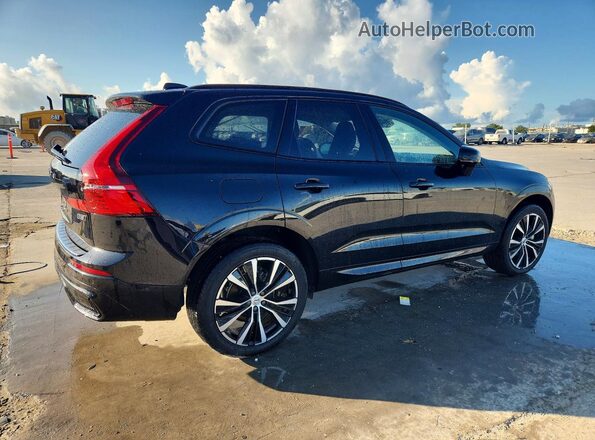 YV4M12RC6S1026099 2025 VOLVO XC60 Черный Задняя правая четверть