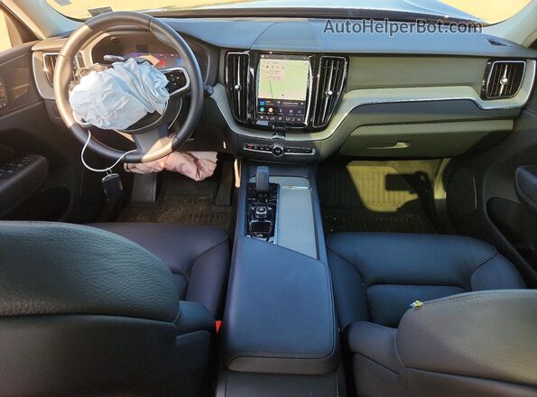 YV4M12RC7S1088465 2025 VOLVO XC60 Черный Вид панели приборов