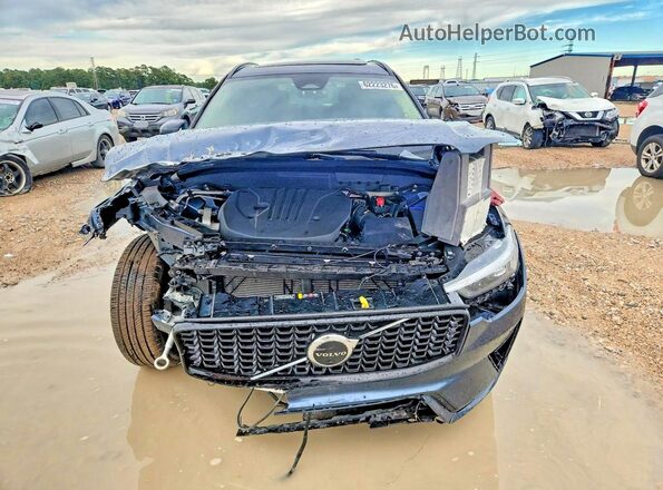 YV4M12RC7S1112019 2025 VOLVO XC60 Blue Вид спереду