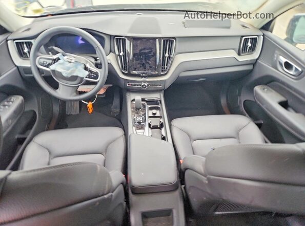 YV4M12RC7S1112019 2025 VOLVO XC60 Blue Вид панелі приладів