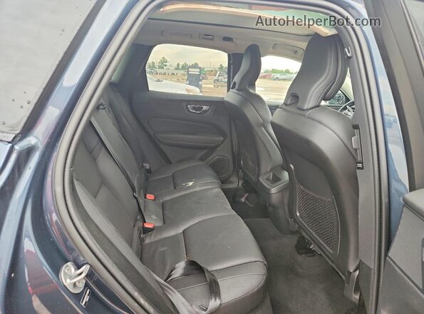 YV4M12RC7S1112019 2025 VOLVO XC60 Blue Вид задньої частини салону