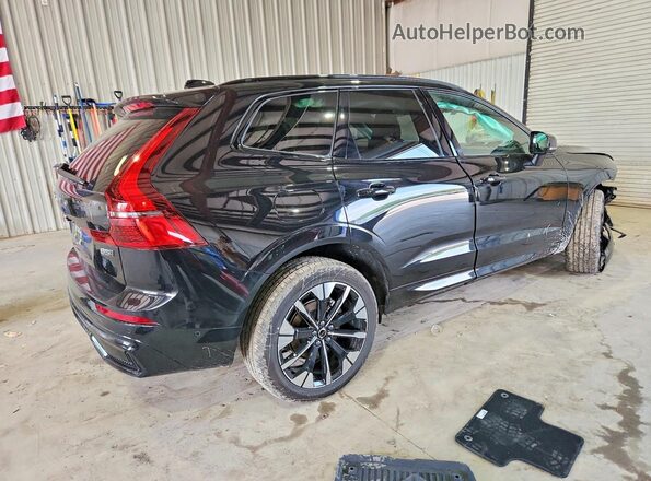 YV4M12RC7T1471937 2026 VOLVO XC60 Black Trasero derecho