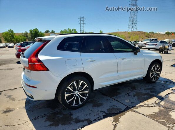 YV4M12RC8S1165330 2025 VOLVO XC60 White Задня права чверть
