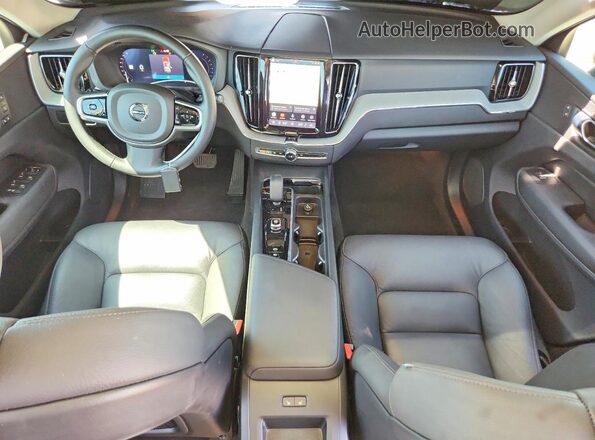 YV4M12RC8S1165330 2025 VOLVO XC60 White Вид панелі приладів