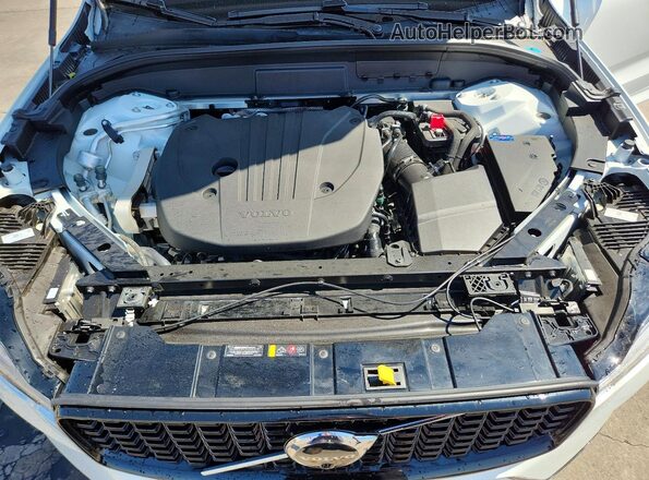 YV4M12RC8S1165330 2025 VOLVO XC60 White Вид підкапотного простору