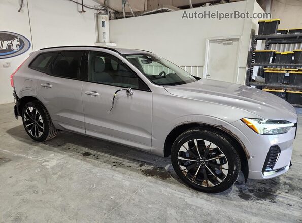 YV4M12RC8T1493817 2026 VOLVO XC60 Silver 