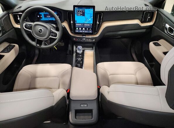 YV4M12RC9T1486276 2026 VOLVO XC60 Blue წინა პანელის ხედი