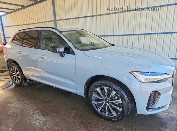 YV4M12RJXS1220021 2025 VOLVO XC60 Gray Передня права чверть