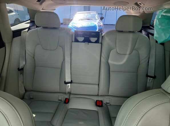 YV4M12RM4S1016504 2025 VOLVO XC60 White Հետևի նստատեղերի տեսք