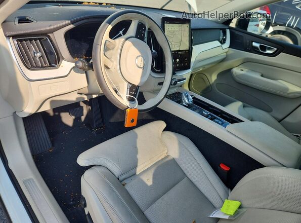 YV4M12RM5T1416430 2026 VOLVO XC60 White Widok deski rozdzielczej