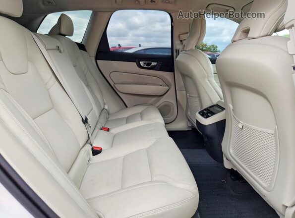 YV4M12RM6S1028752 2025 VOLVO XC60 White Rear interior view