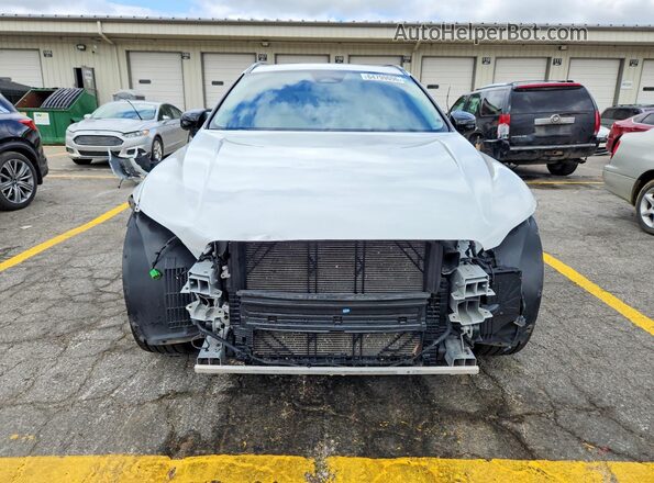 YV4M12RM6S1028752 2025 VOLVO XC60 White Front view