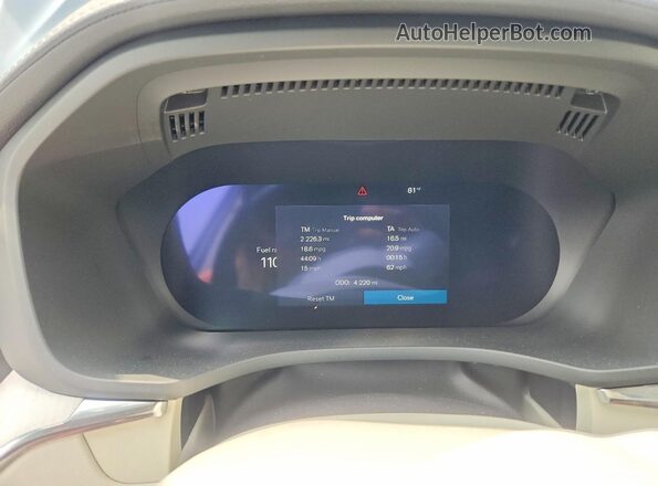 YV4M12RM7T1463667 2026 VOLVO XC60 Blue Instrument cluster view