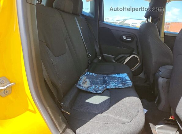 ZACCJAAB2HPE67748 2017 JEEP RENEGADE Желтый Вид задней части салона