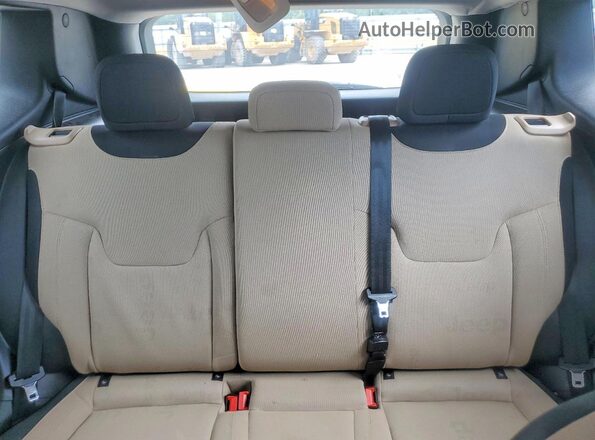 ZACCJAAH8HPF73416 2017 JEEP RENEGADE Gray Հետևի նստատեղերի տեսք