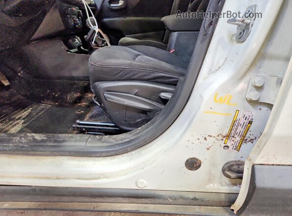 ZACCJABB2JPH48226 2018 JEEP RENEGADE White Widok naklejki z numerem VIN