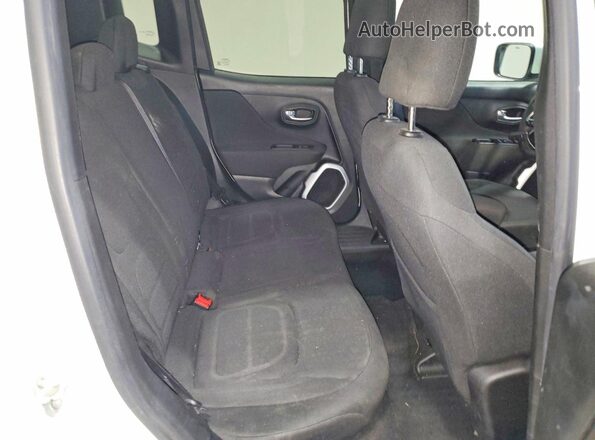 ZACCJABB3JPJ24495 2018 JEEP RENEGADE White Vista interior trasera